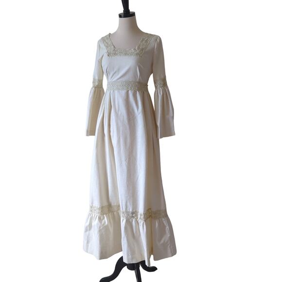 Couriers California Vtg 70s Cottagecore Prairie Maxi Dress Cream Lace Flare XS/S - Picture 1 of 12